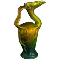 Calice per uccelli in stile Art Nouveau surrealista di Sándor Apáti Abt per Zsolnay