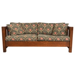 Stickley Mission Oak Arts and Crafts Settle Sofa
