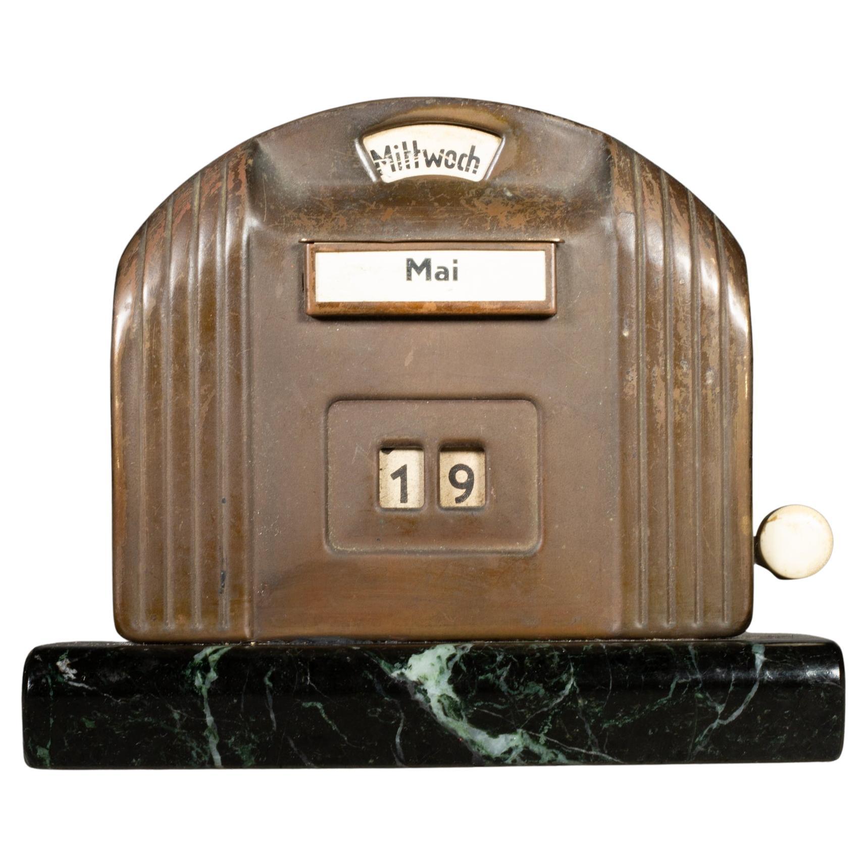 Calendario da scrivania tedesco perpetuo in rame Art Deco, 1930 ca.