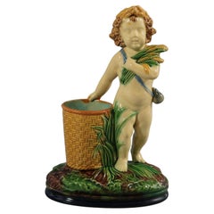 Vaso a posato figurato Putti in maiolica Brownfield