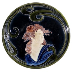 Piatto in maiolica francese Jugendstil Art Nouveau, circa 1900