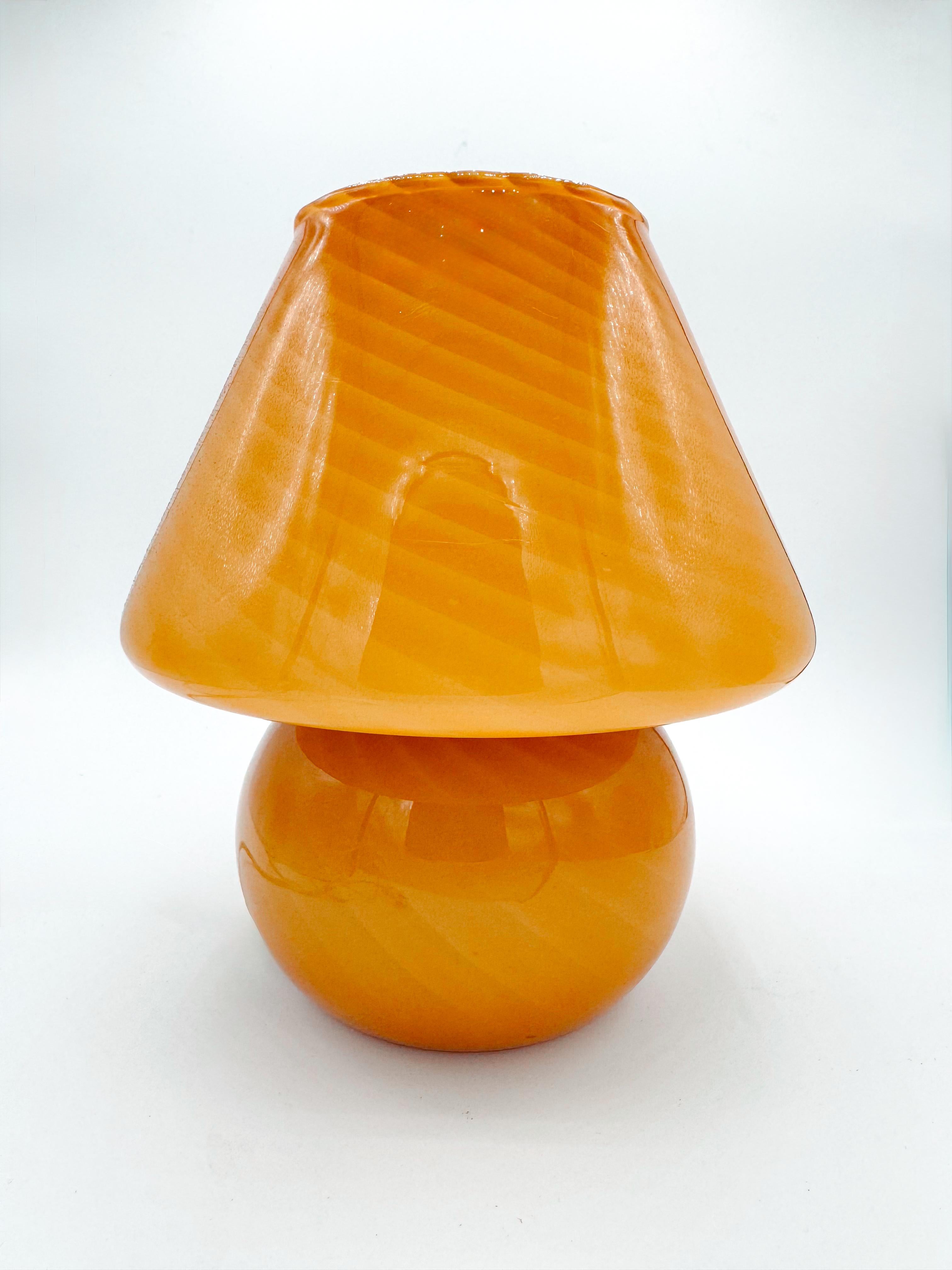 Lámpara Murano Mediados de Siglo Miel Caramelo Marrón Vintage Hecho a mano en venta