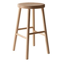 Sgabello Storia Counter Height in Oak di Kari Virtanen